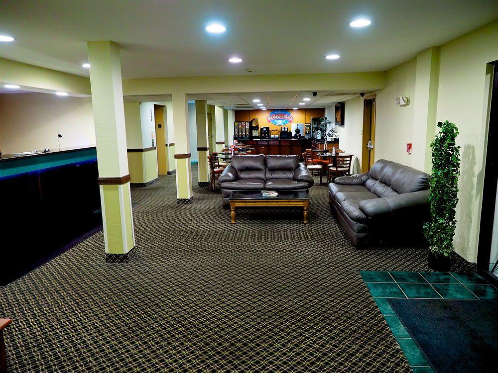 Super 8 By Wyndham Somerset Buitenkant foto