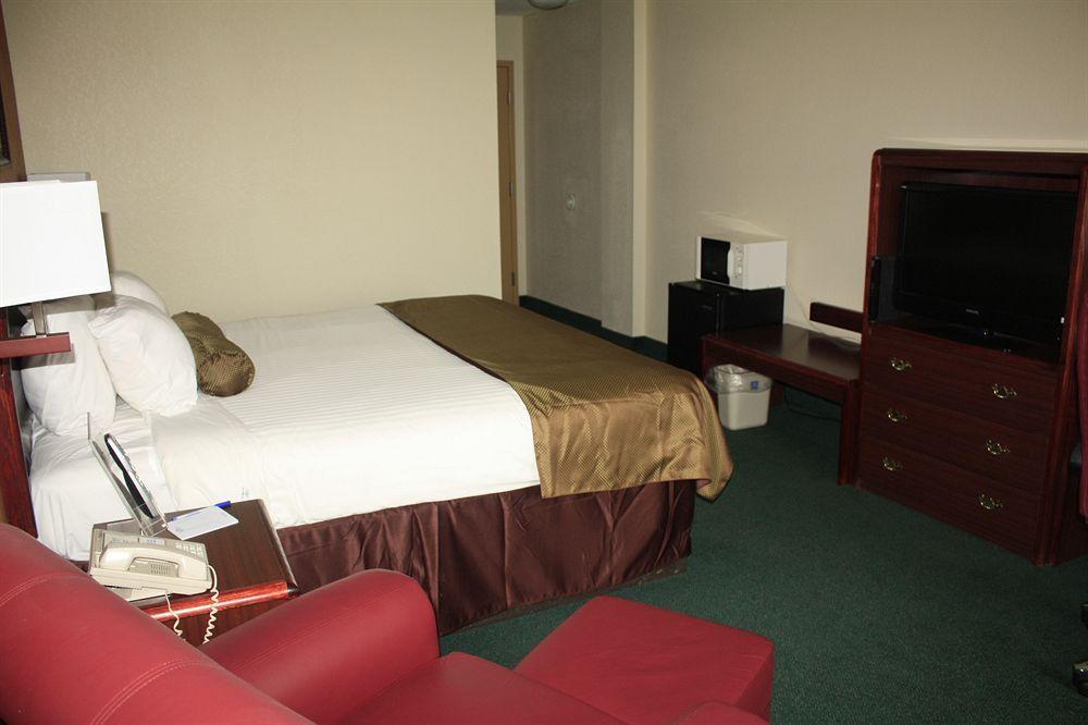 Super 8 By Wyndham Somerset Buitenkant foto