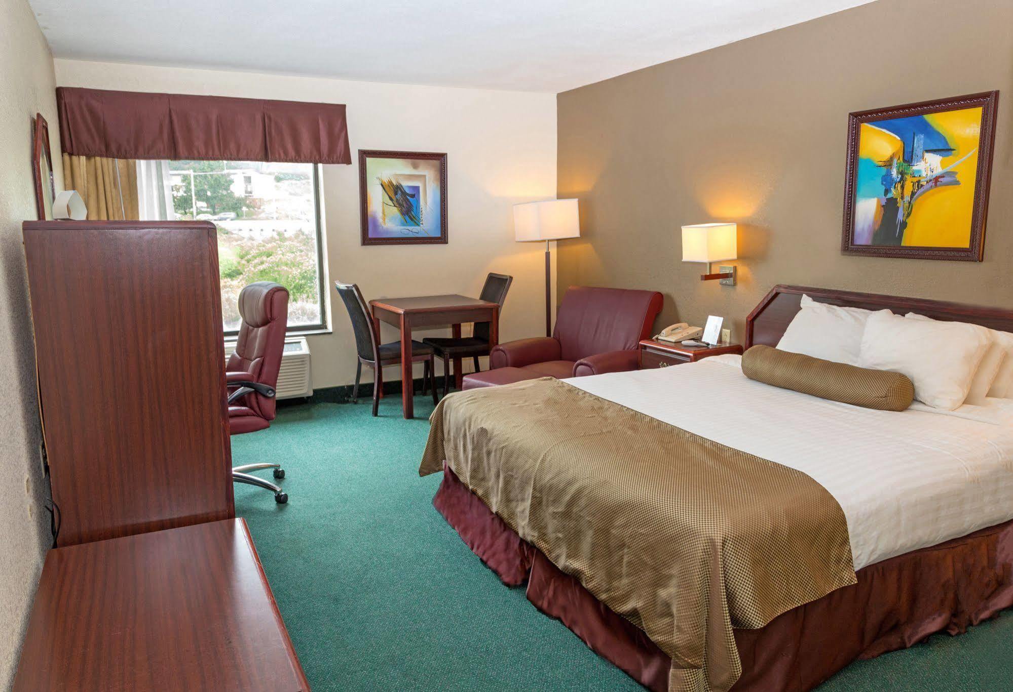 Super 8 By Wyndham Somerset Buitenkant foto