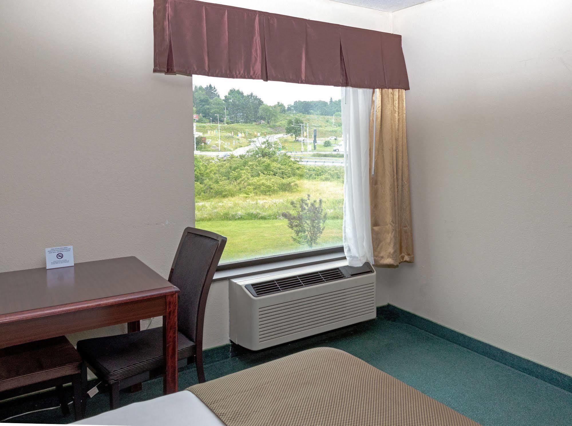 Super 8 By Wyndham Somerset Buitenkant foto